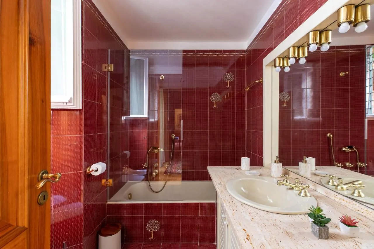 Iflat Delightful Apartment View Colosseum Rome 0*,  Italy